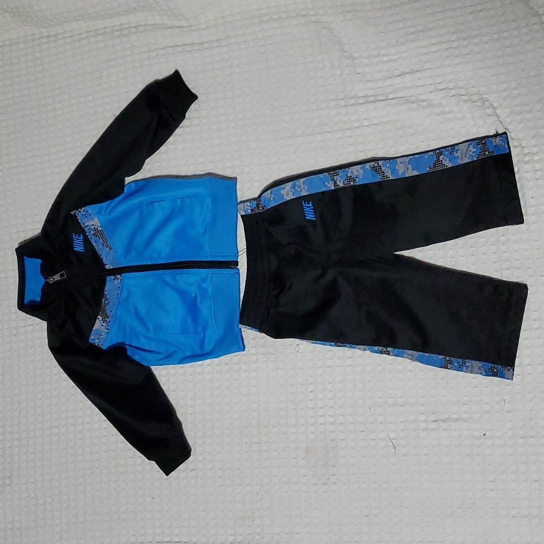 Nike Toddler Tracksuit Size 12m